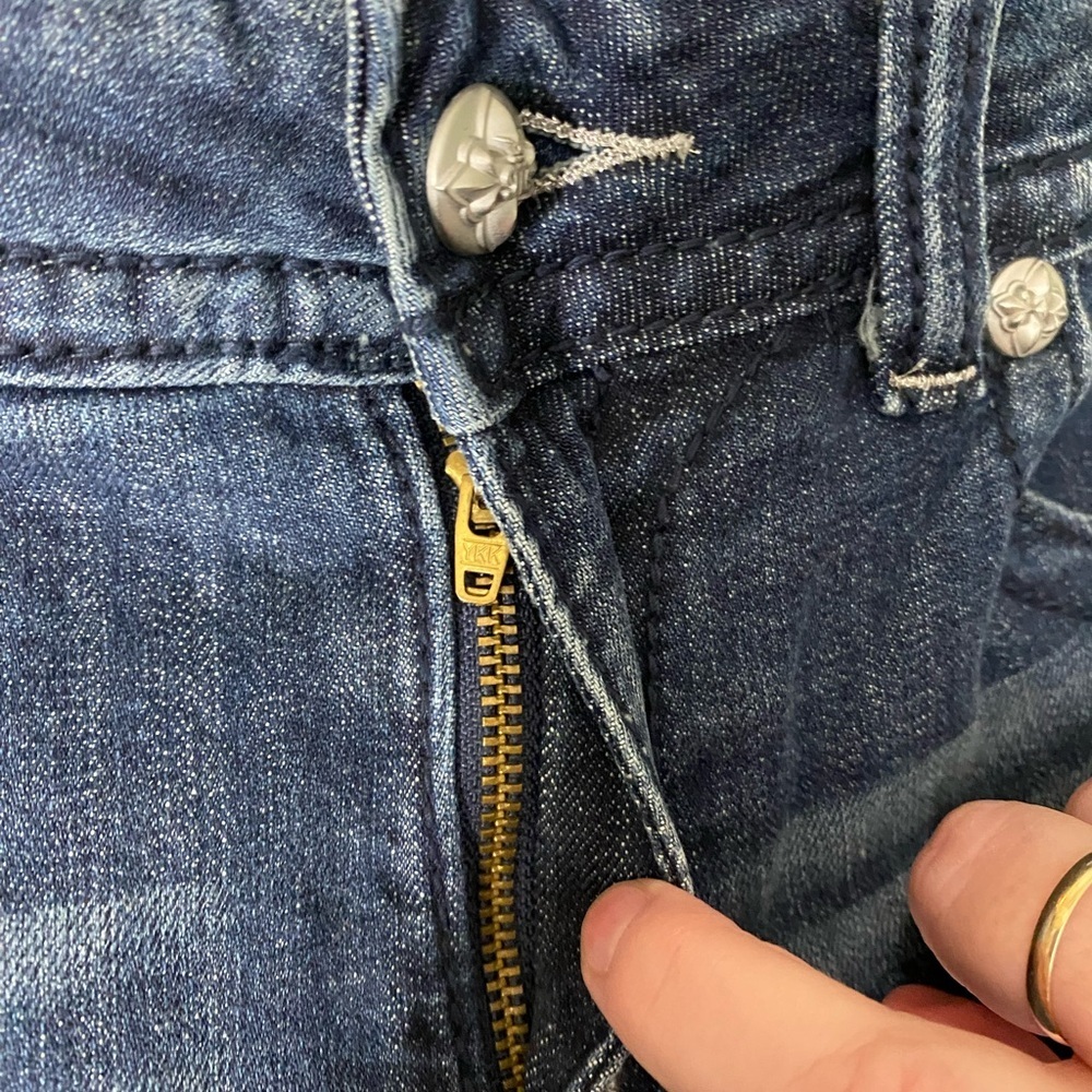 Miss Me boyfriend jeans capris size 28.  X-10 - Picture 8 of 16